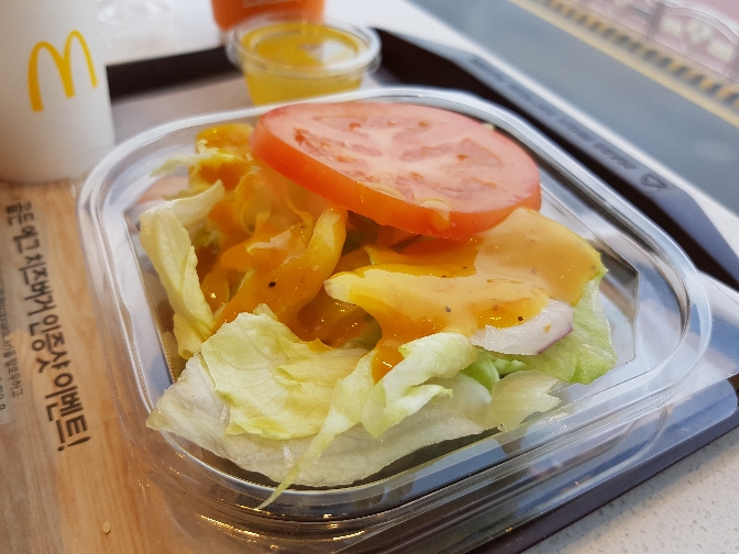 맥도날드 울산옥현점 매장 방문 후 남겨주신 고객 리뷰 사진입니다.