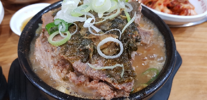 서울감자탕 매장 방문 후 남겨주신 고객 리뷰 사진입니다.