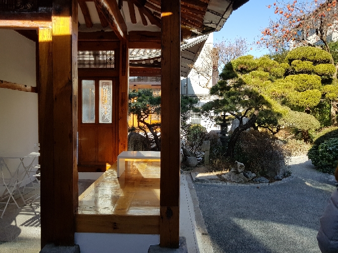 베어 카페 매장 방문 후 남겨주신 고객 리뷰 사진입니다.