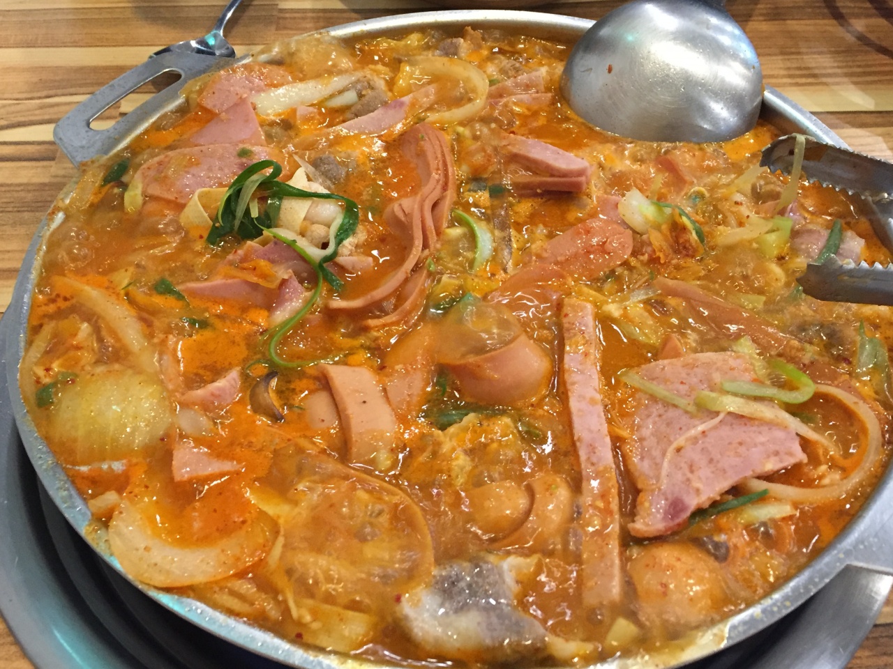 이태리부대찌개 매장 방문 후 남겨주신 고객 리뷰 사진입니다.