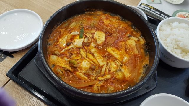 본죽앤비빔밥cafe 매장 방문 후 남겨주신 고객 리뷰 사진입니다.