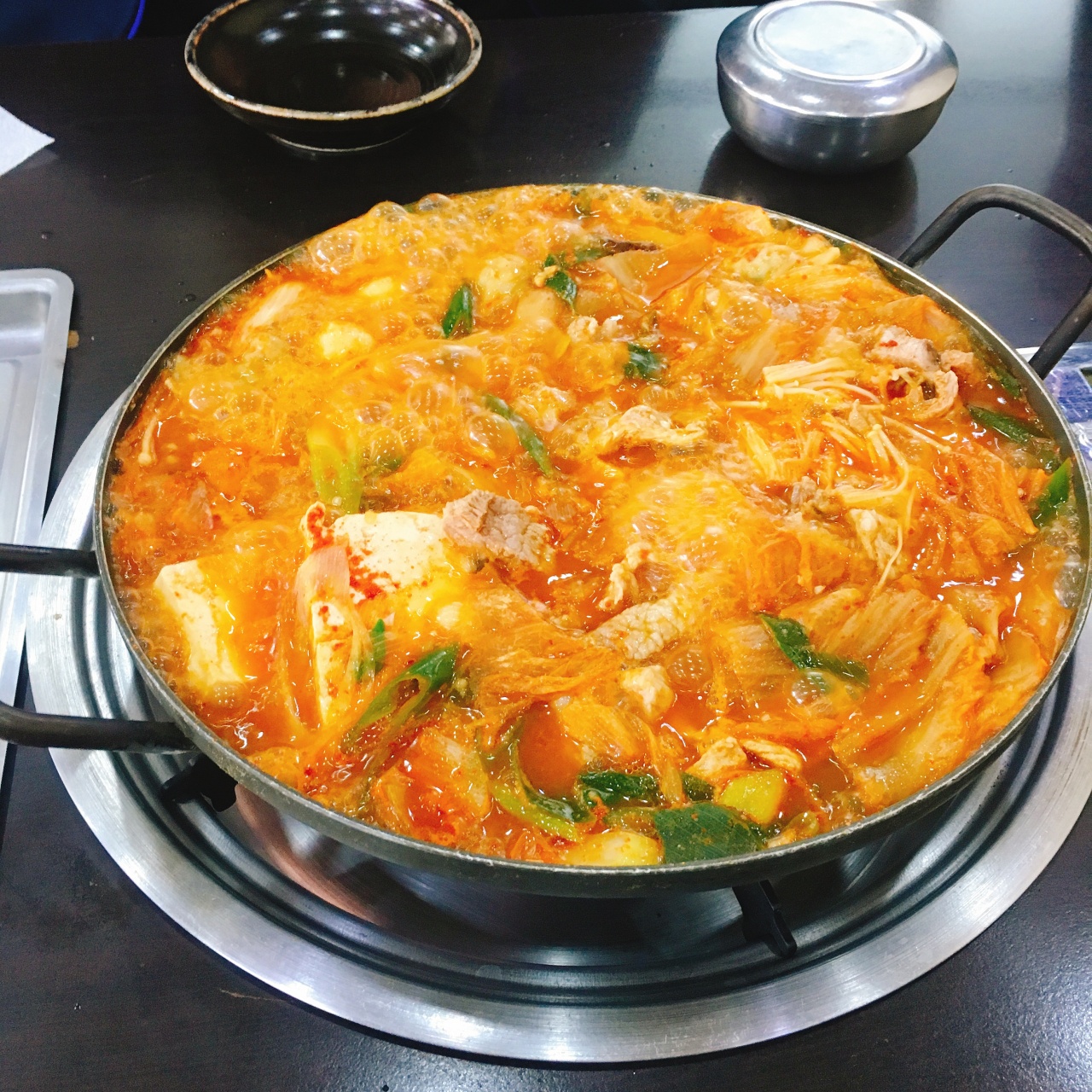 돈원 묵은지 김치찌개 매장 방문 후 남겨주신 고객 리뷰 사진입니다.