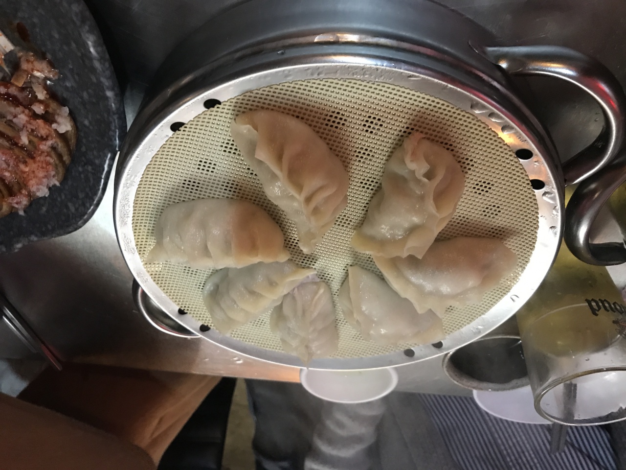 진만두 매장 방문 후 남겨주신 고객 리뷰 사진입니다.
