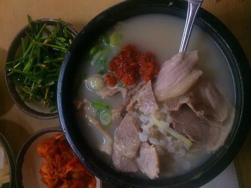 포항돼지국밥 매장 방문 후 남겨주신 고객 리뷰 사진입니다.
