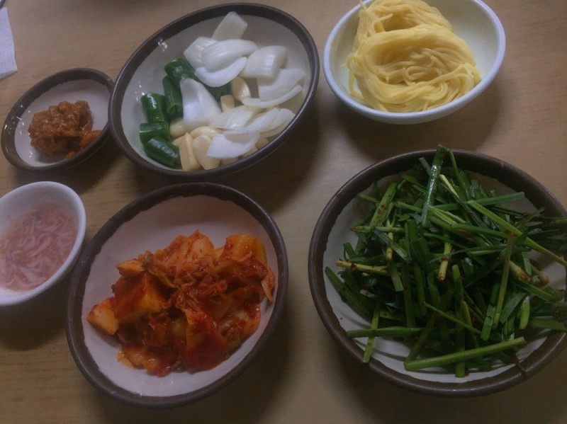포항돼지국밥 매장 방문 후 남겨주신 고객 리뷰 사진입니다.