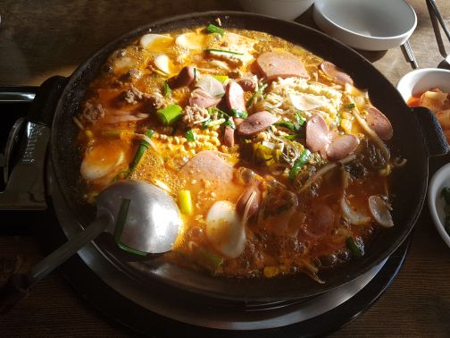 순이네부대찌개 매장 방문 후 남겨주신 고객 리뷰 사진입니다.