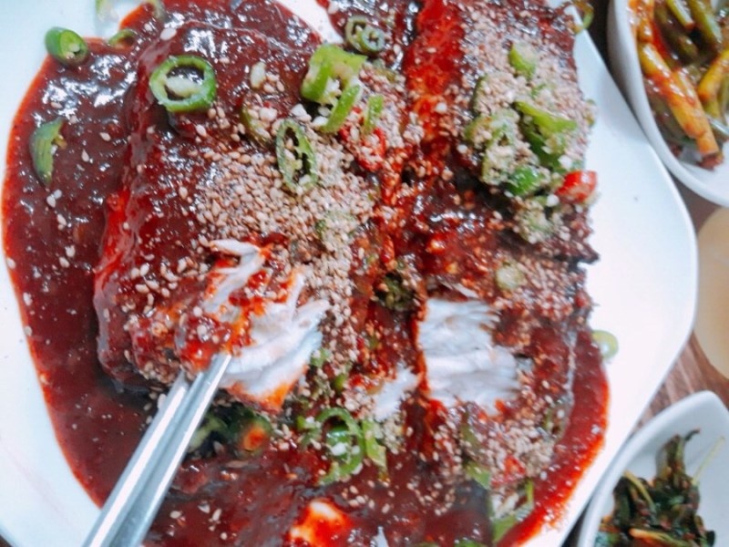 송강식당 매장 방문 후 남겨주신 고객 리뷰 사진입니다.