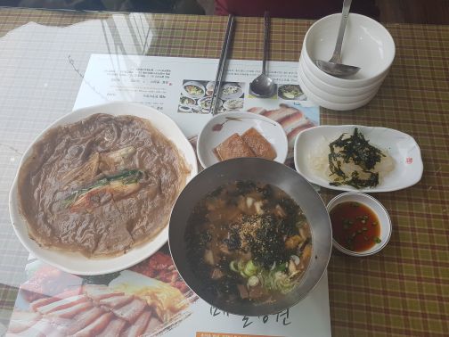 메밀정원 매장 방문 후 남겨주신 고객 리뷰 사진입니다.