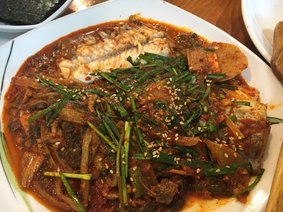 싸리골 매장 방문 후 남겨주신 고객 리뷰 사진입니다.