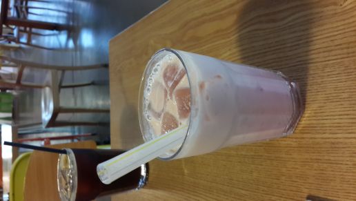 cafe b 매장 방문 후 남겨주신 고객 리뷰 사진입니다.
