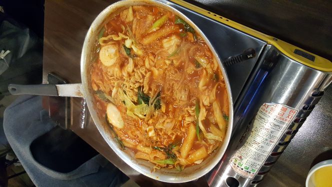또보겠지떡볶이집 매장 방문 후 남겨주신 고객 리뷰 사진입니다.