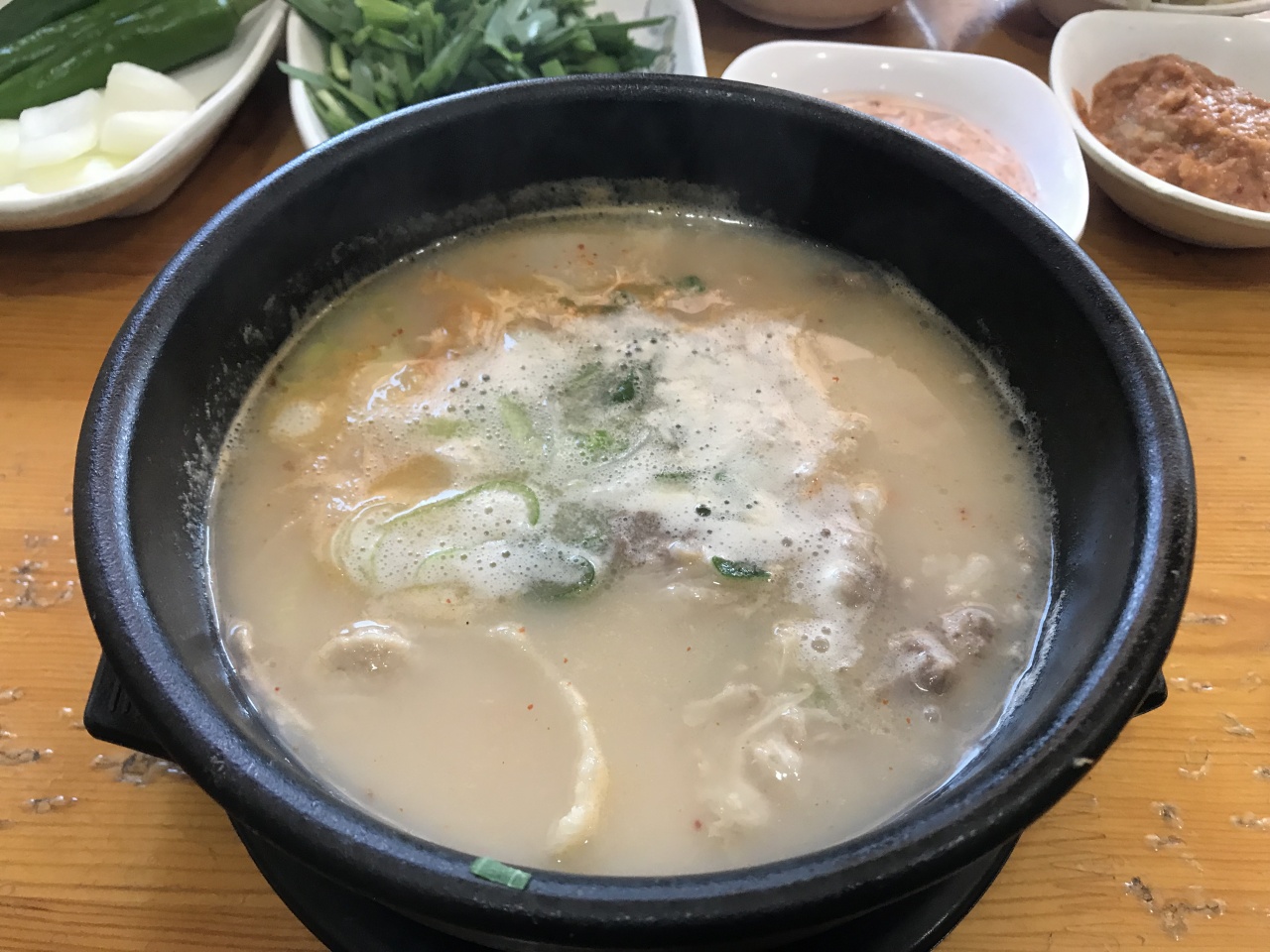 더도이종가집돼지국밥 매장 방문 후 남겨주신 고객 리뷰 사진입니다.