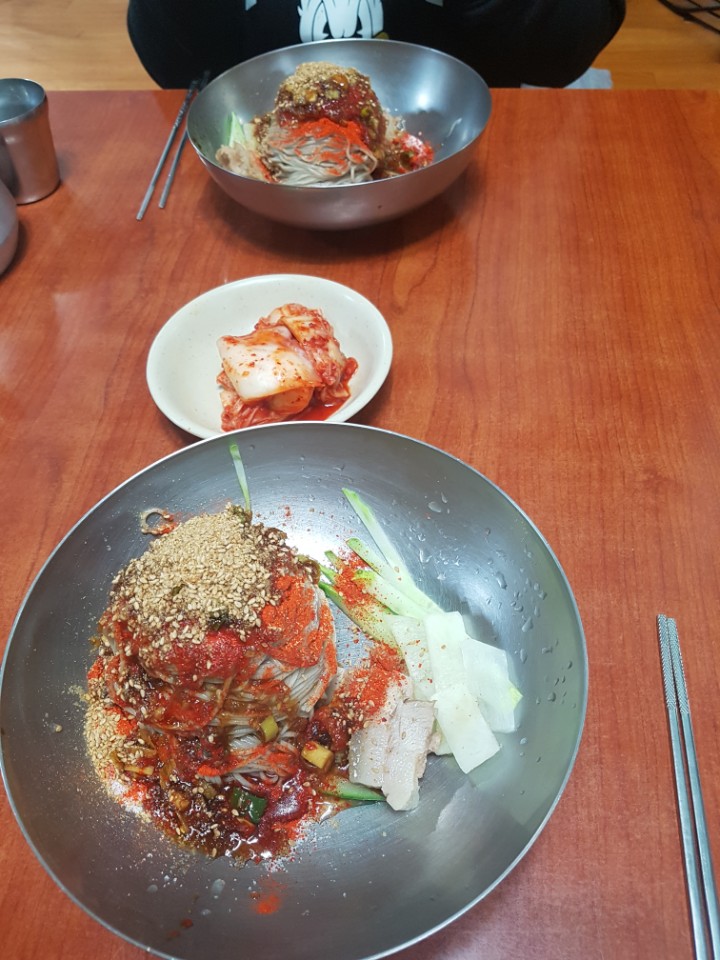 송원막국수 매장 방문 후 남겨주신 고객 리뷰 사진입니다.