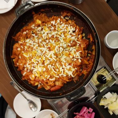 토닭토닭 매장 방문 후 남겨주신 고객 리뷰 사진입니다.