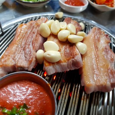 신자네연탄구이 매장 방문 후 남겨주신 고객 리뷰 사진입니다.