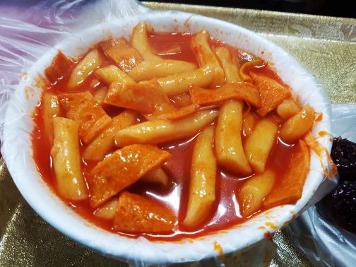 골목떡볶이 매장 방문 후 남겨주신 고객 리뷰 사진입니다.