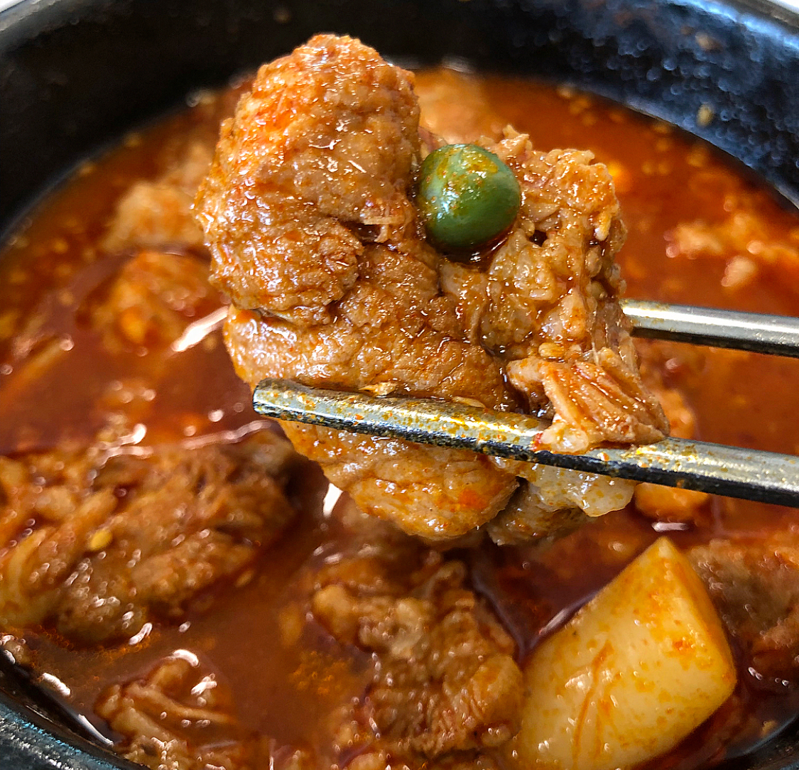 금강산 매운 갈비찜 매장 방문 후 남겨주신 고객 리뷰 사진입니다.