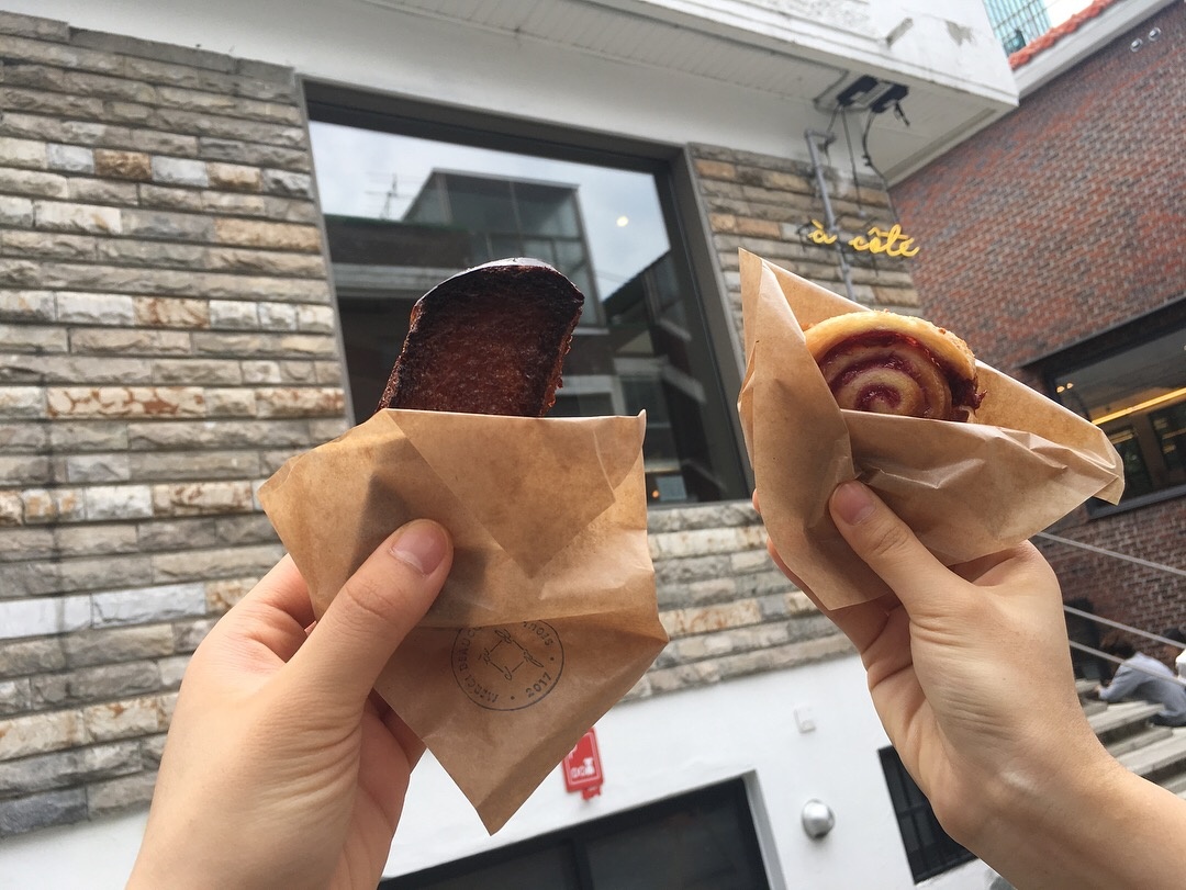 아꼬떼뒤파르크 매장 방문 후 남겨주신 고객 리뷰 사진입니다.