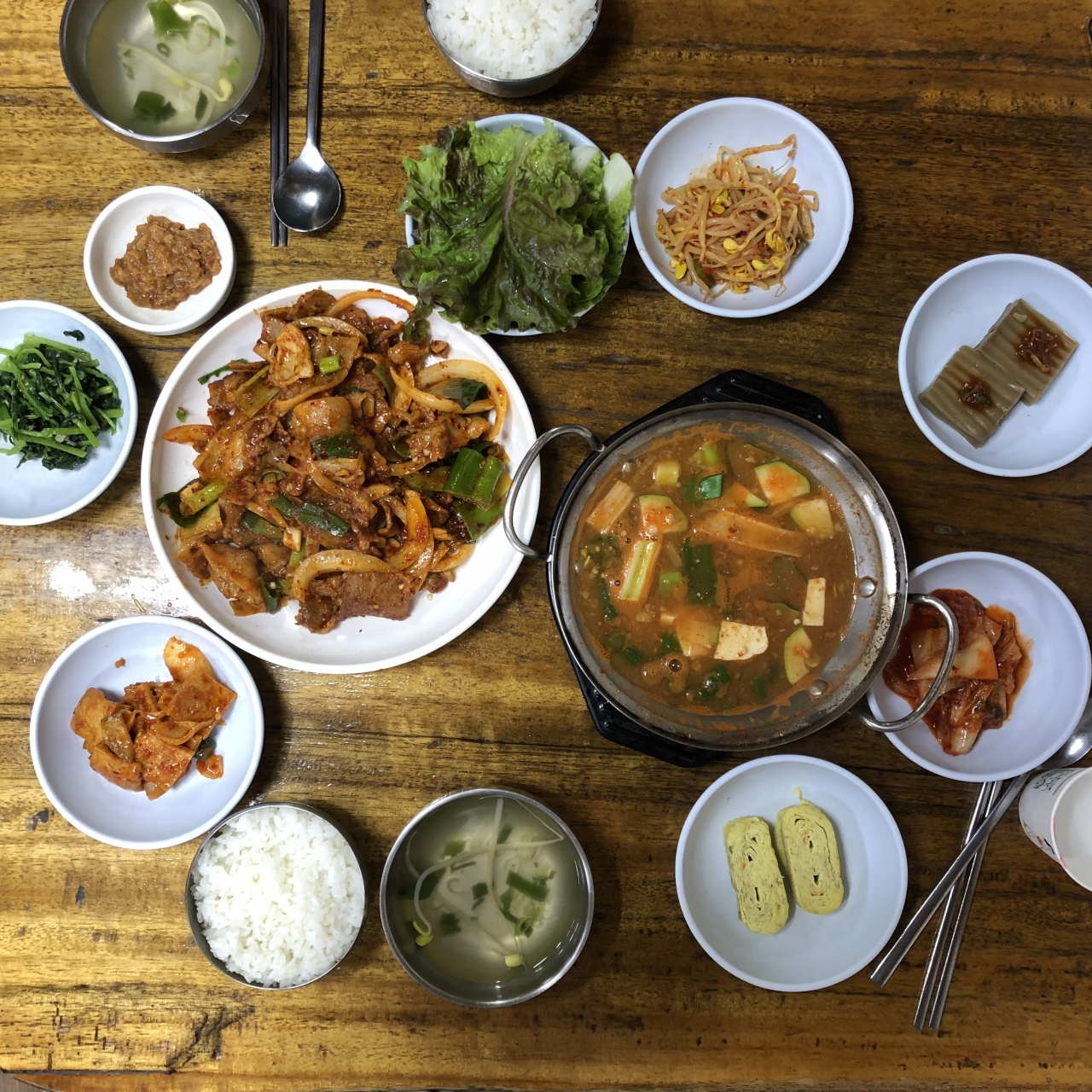 초가식당 매장 방문 후 남겨주신 고객 리뷰 사진입니다.