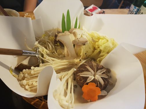 경아식당 매장 방문 후 남겨주신 고객 리뷰 사진입니다.