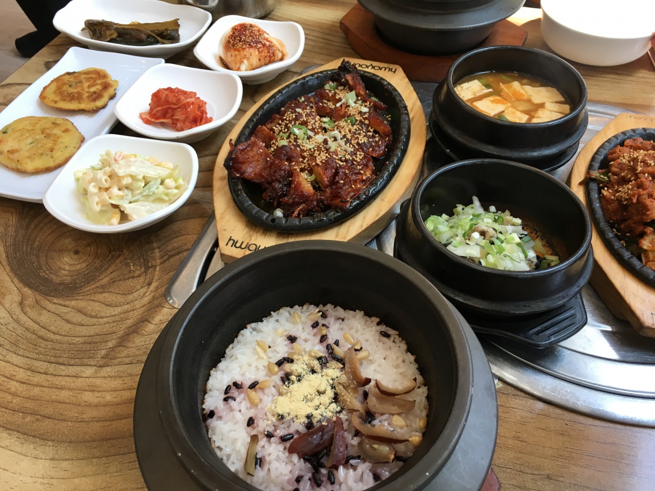 장원쌈밥 매장 방문 후 남겨주신 고객 리뷰 사진입니다.