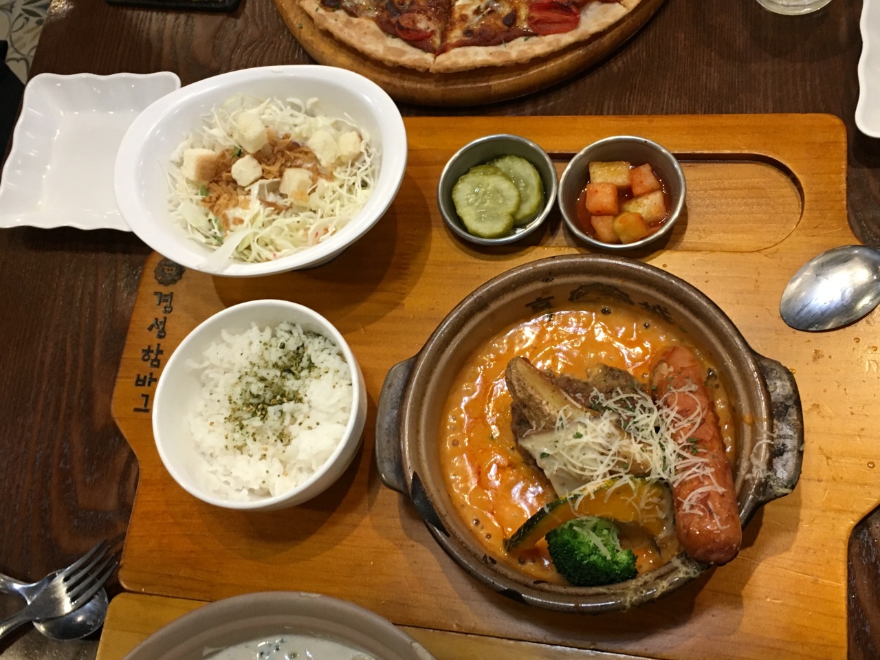 경성함바그 매장 방문 후 남겨주신 고객 리뷰 사진입니다.