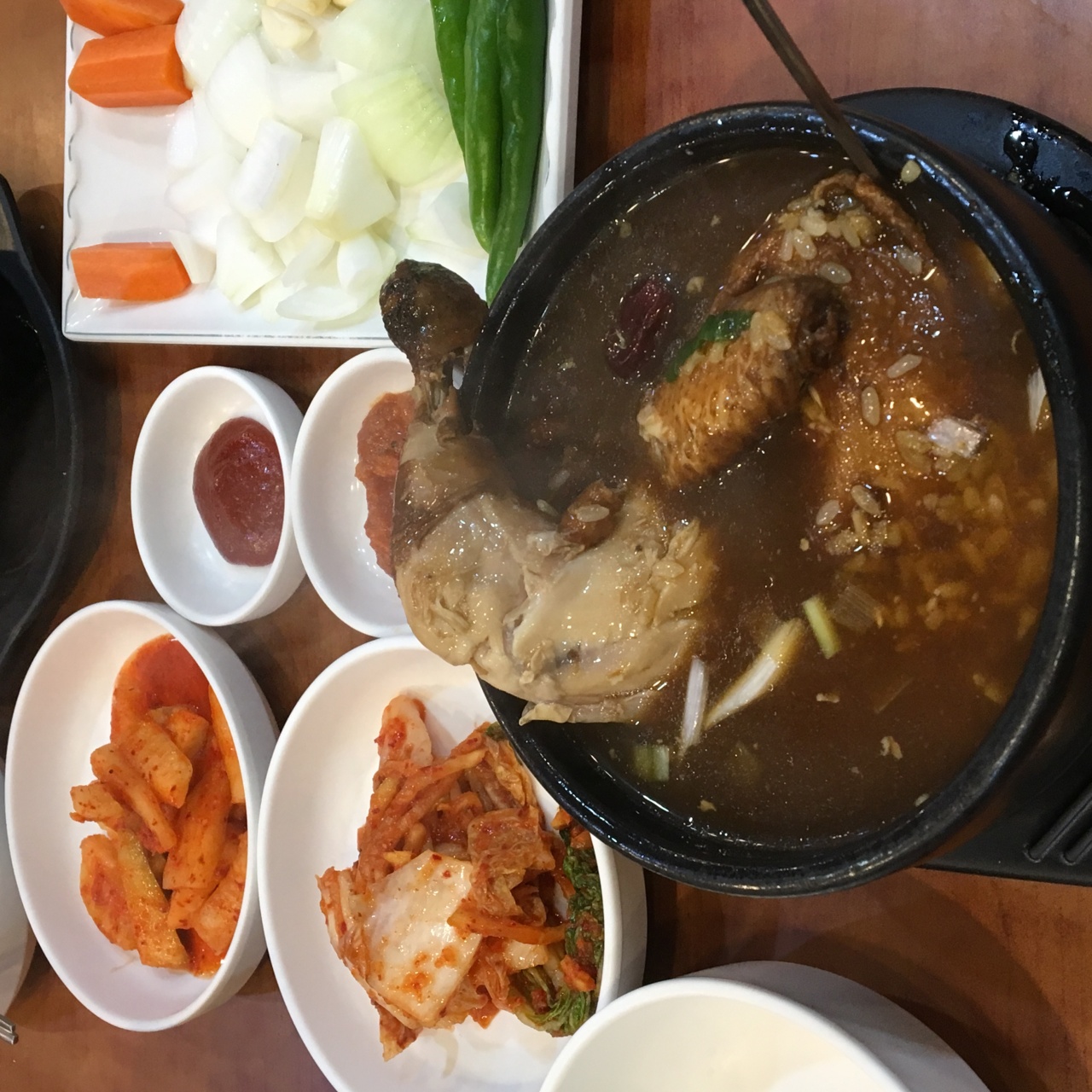 송할머니옻닭집 매장 방문 후 남겨주신 고객 리뷰 사진입니다.