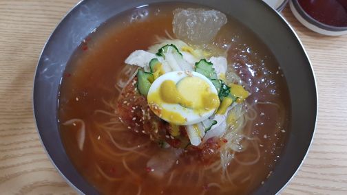 황산밀면 매장 방문 후 남겨주신 고객 리뷰 사진입니다.
