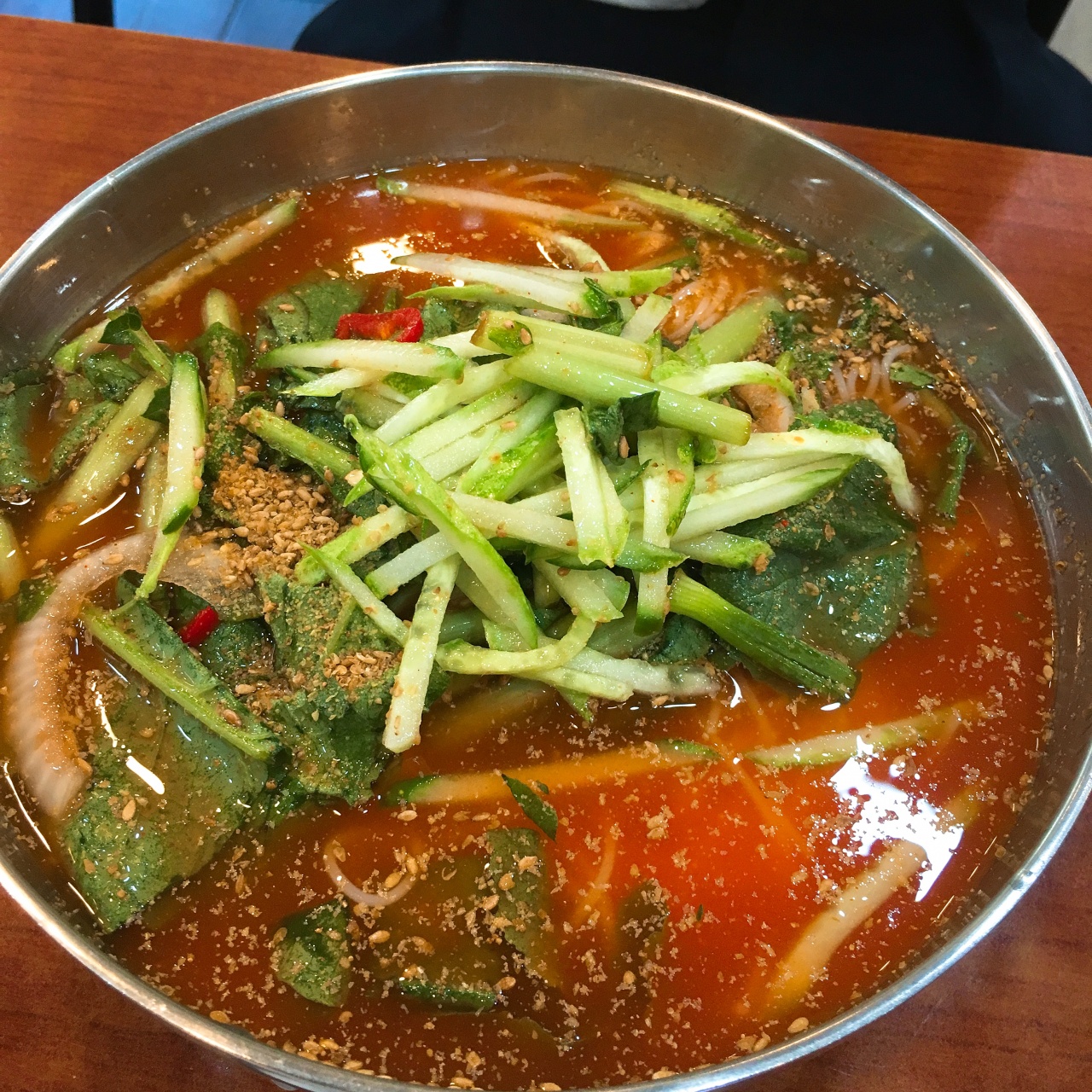 명품잔치국수 매장 방문 후 남겨주신 고객 리뷰 사진입니다.