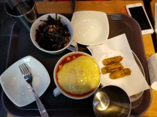 신전떡볶이 매장 방문 후 남겨주신 고객 리뷰 사진입니다.