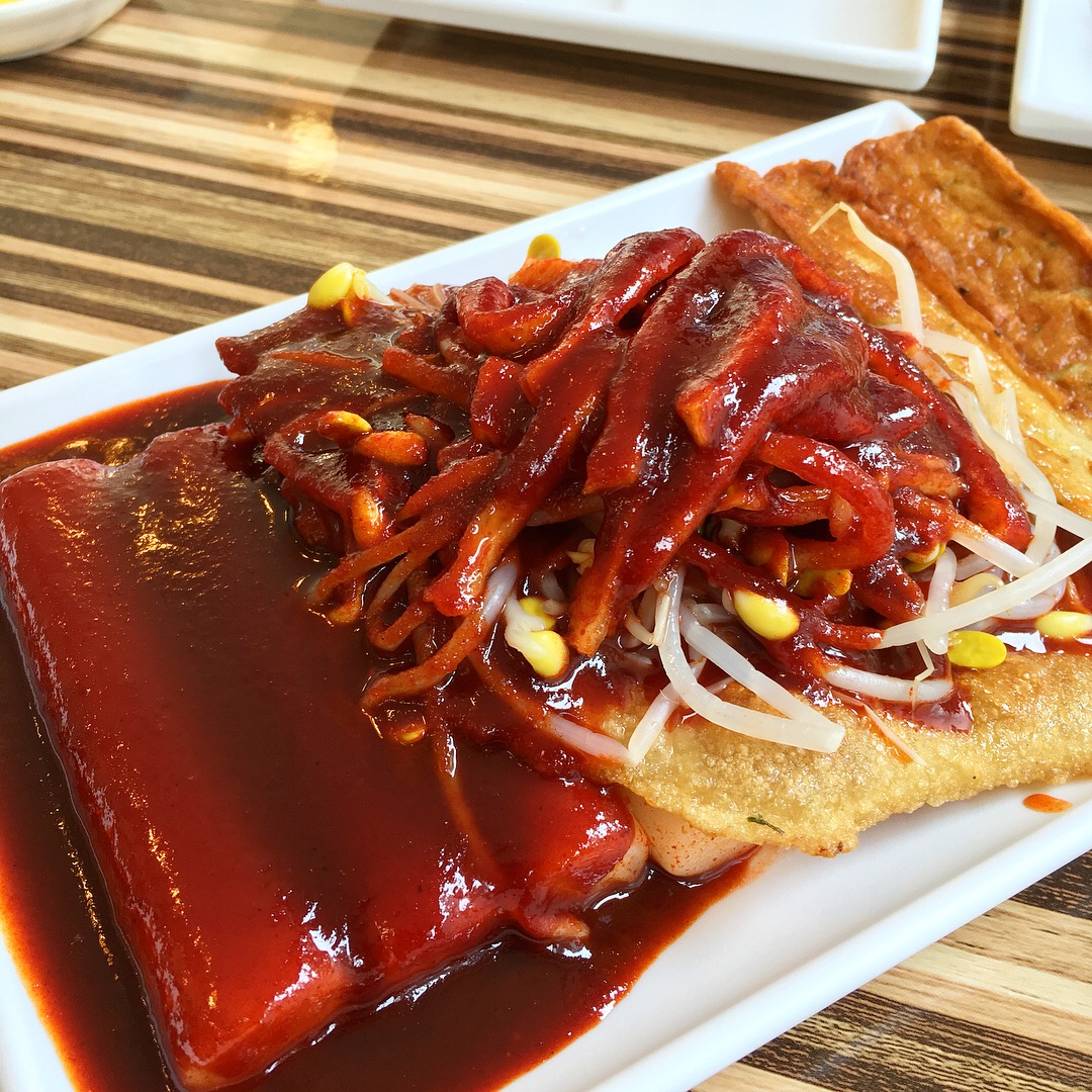 미스김떡볶이 매장 방문 후 남겨주신 고객 리뷰 사진입니다.