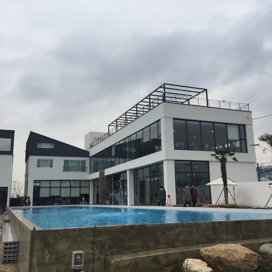 그 날의 온도 매장 방문 후 남겨주신 고객 리뷰 사진입니다.