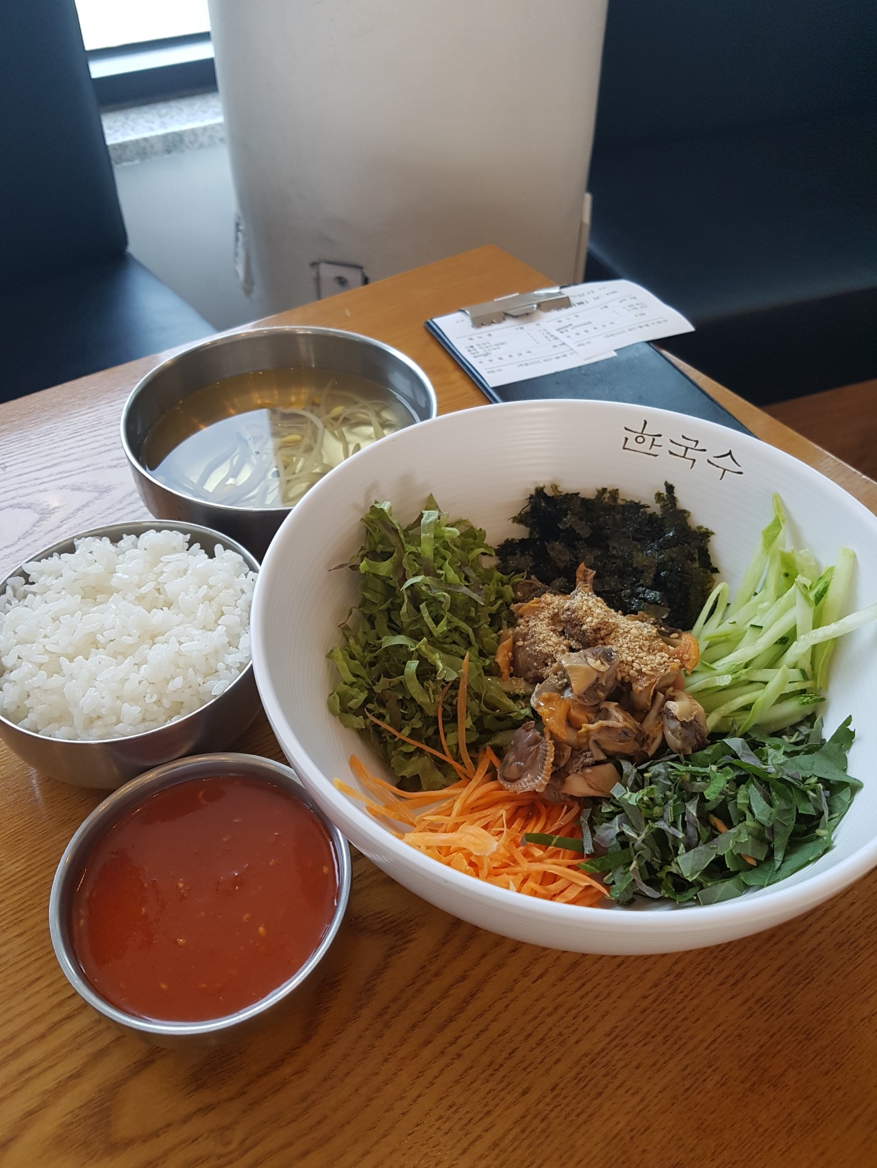 한국수 매장 방문 후 남겨주신 고객 리뷰 사진입니다.