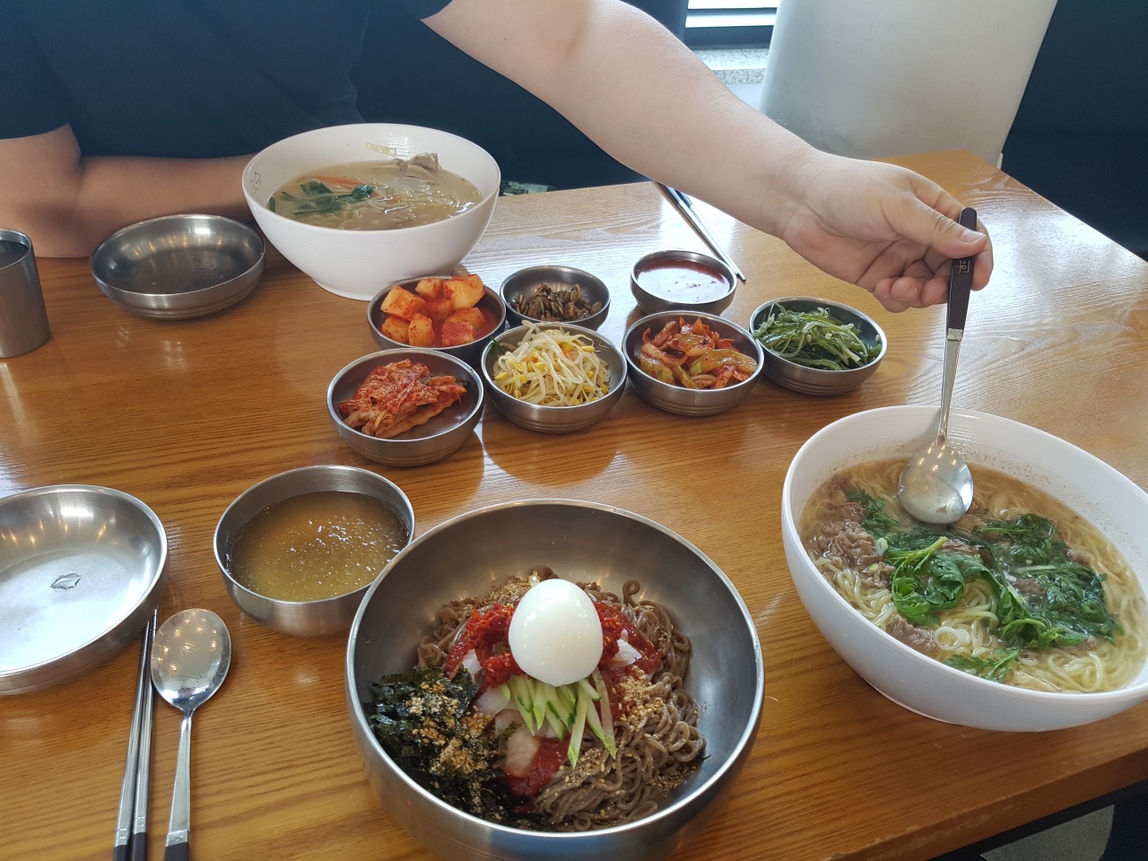 한국수 매장 방문 후 남겨주신 고객 리뷰 사진입니다.