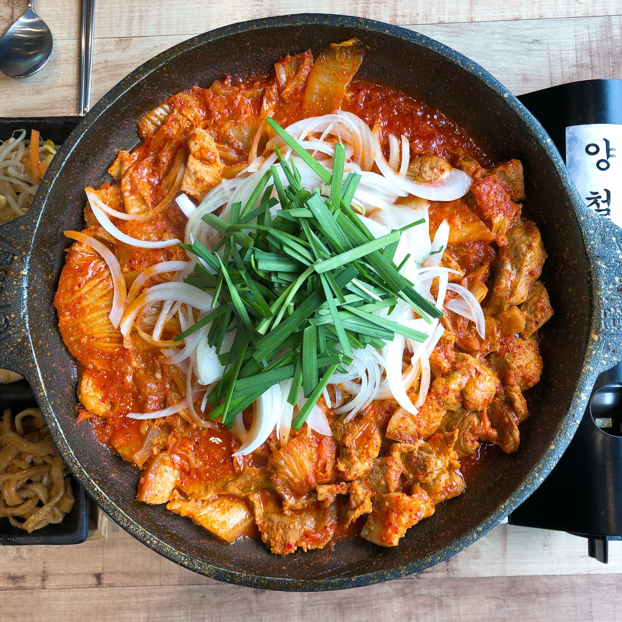 양철식당 매장 방문 후 남겨주신 고객 리뷰 사진입니다.