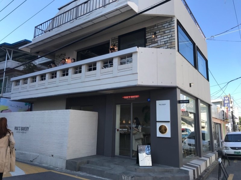 폴스베이커리 매장 방문 후 남겨주신 고객 리뷰 사진입니다.
