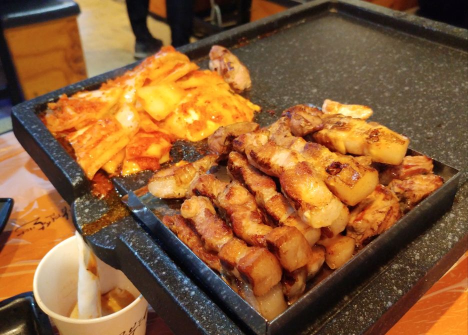 하남돼지집 종로직영점 매장 방문 후 남겨주신 고객 리뷰 사진입니다.
