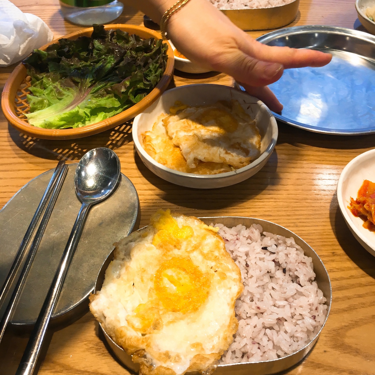 강남불백 매장 방문 후 남겨주신 고객 리뷰 사진입니다.