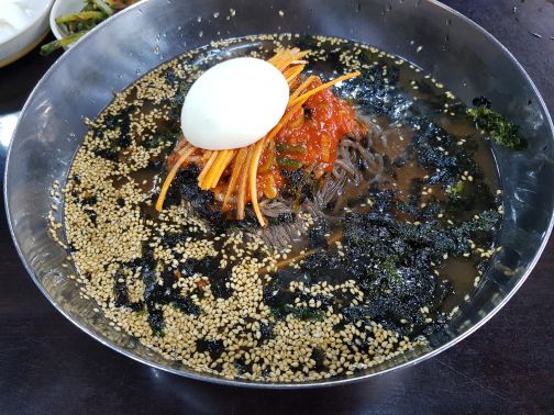 강릉송정해변막국수 매장 방문 후 남겨주신 고객 리뷰 사진입니다.