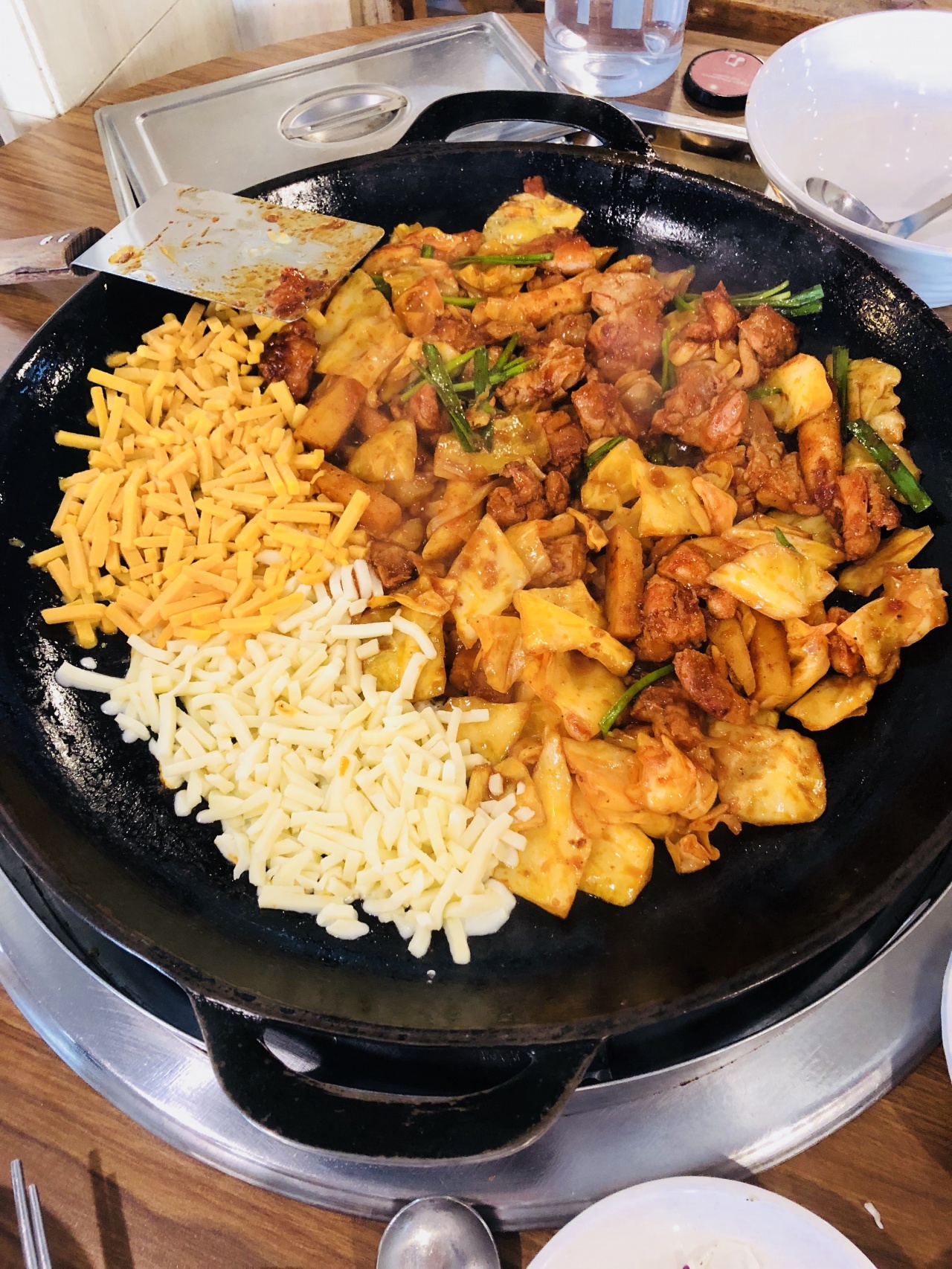 신미경홍대닭갈비 매장 방문 후 남겨주신 고객 리뷰 사진입니다.