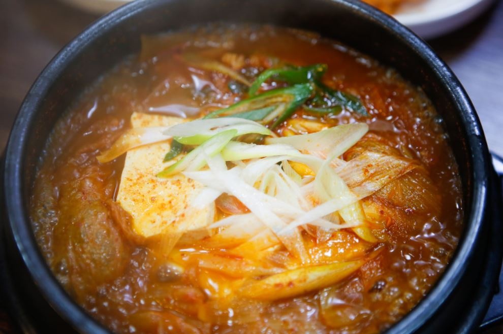 명동찌개마을 부천현대백화점점 매장 방문 후 남겨주신 고객 리뷰 사진입니다.