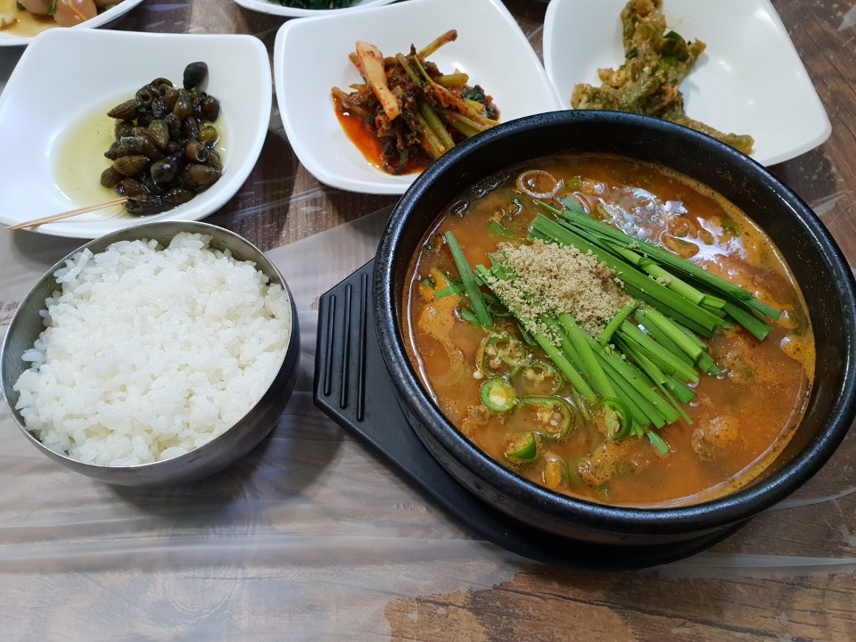 청송가든 매장 방문 후 남겨주신 고객 리뷰 사진입니다.