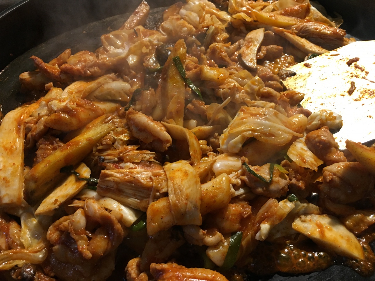 항아리닭갈비막국수 매장 방문 후 남겨주신 고객 리뷰 사진입니다.