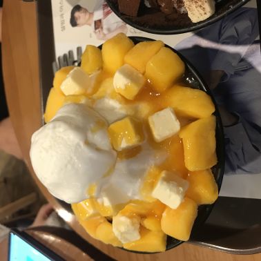 설빙 매장 방문 후 남겨주신 고객 리뷰 사진입니다.