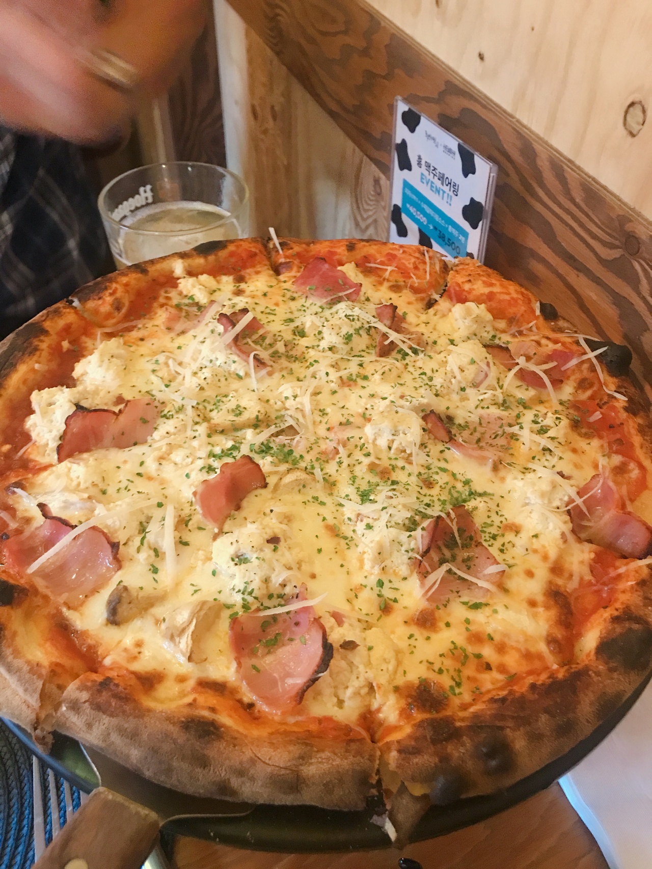 준수방키친 매장 방문 후 남겨주신 고객 리뷰 사진입니다.
