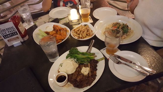 yard house (야드 하우스) 매장 방문 후 남겨주신 고객 리뷰 사진입니다.