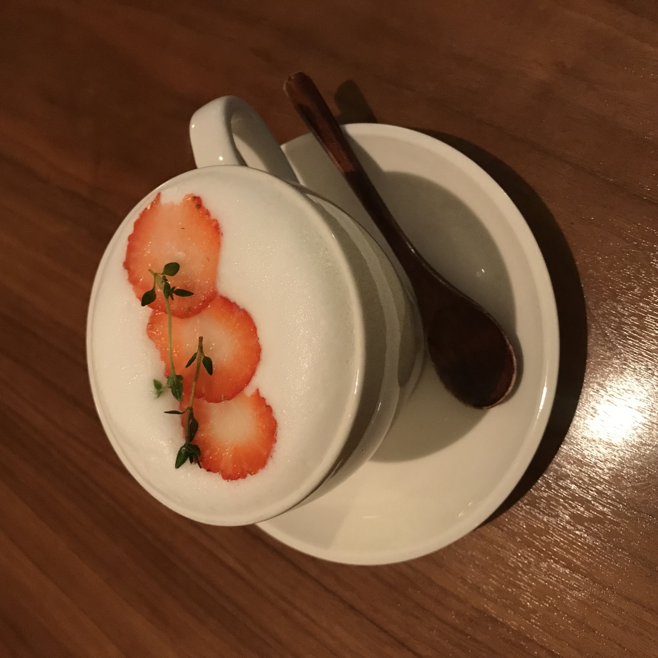 호롱커피 매장 방문 후 남겨주신 고객 리뷰 사진입니다.