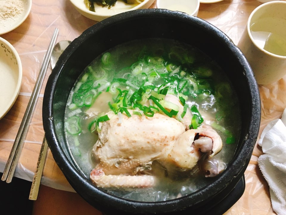 엄나무삼계탕 매장 방문 후 남겨주신 고객 리뷰 사진입니다.
