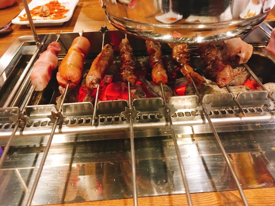 무한리필 꼬치꼬치 매장 방문 후 남겨주신 고객 리뷰 사진입니다.