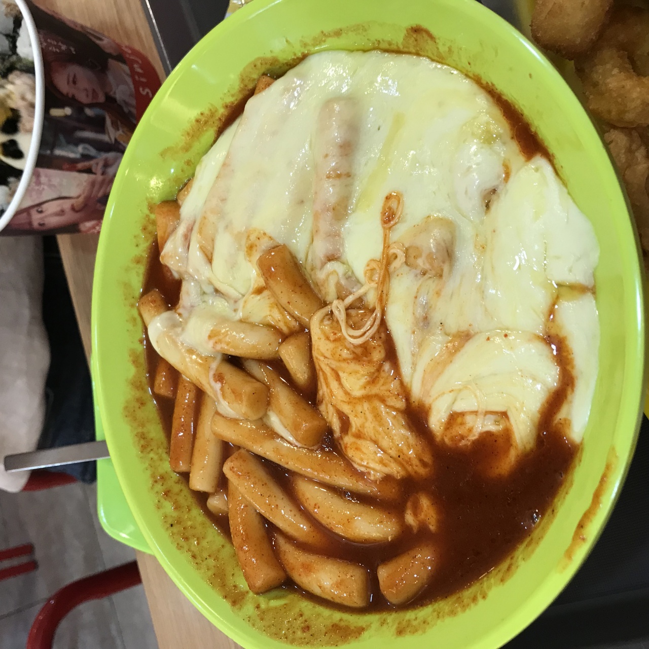 신전떡볶이 매장 방문 후 남겨주신 고객 리뷰 사진입니다.